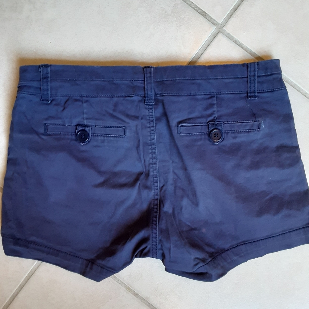 Navy shorts - Picture 4 of 4